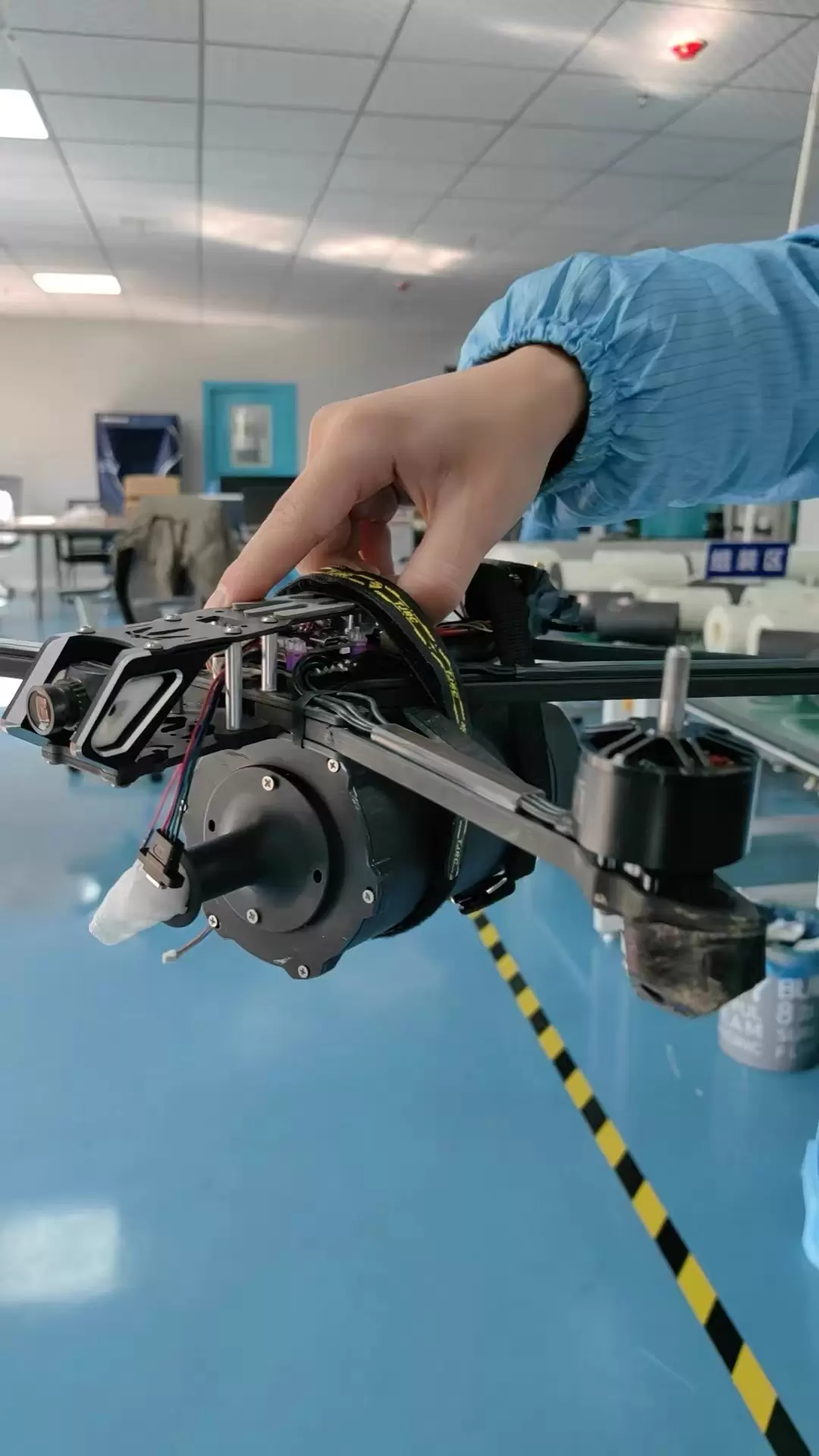 3km, 5km, 10km, 15km, 20km, 30km, 40km menzilli fiber optik makaralarla donatılmış İHA'lar.