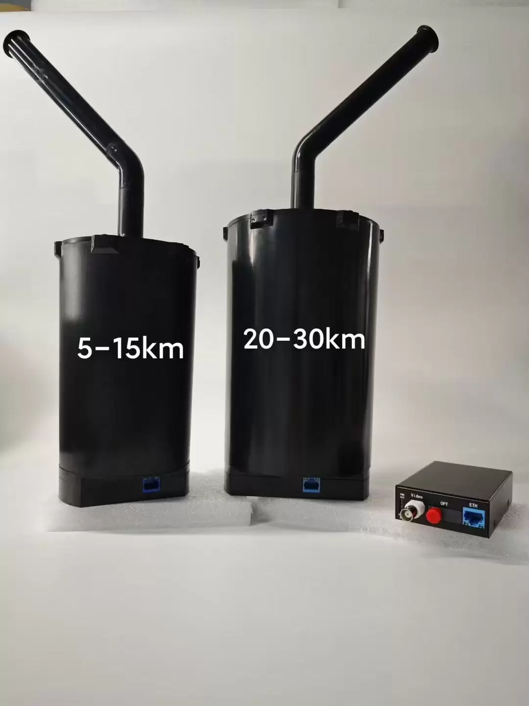 3km, 5km, 10km, 15km, 20km, 30km, 40km menzilli fiber optik makaralarla donatılmış İHA'lar.