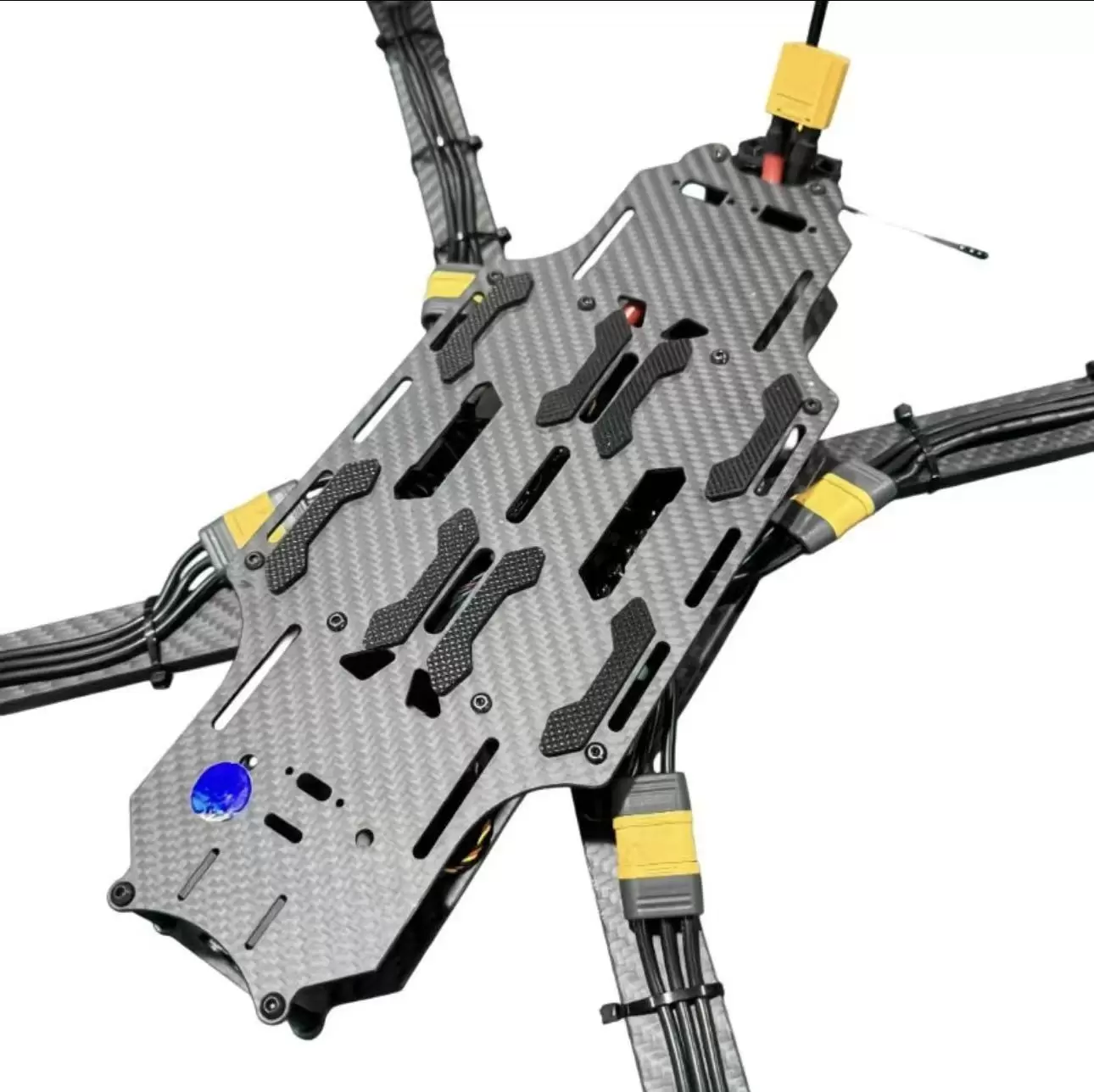 Yapay Zeka Rehberliği ve Fiber Optik İletim &Ouml;zellikli 15 in&ccedil; FPV Drone